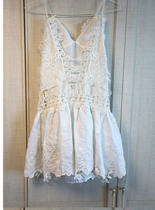 Fashion New Summer Women Sexy V-Neck White Luxury Runway Water Soluble flower Lace Embroidery Thin Straps Cut Out dress
